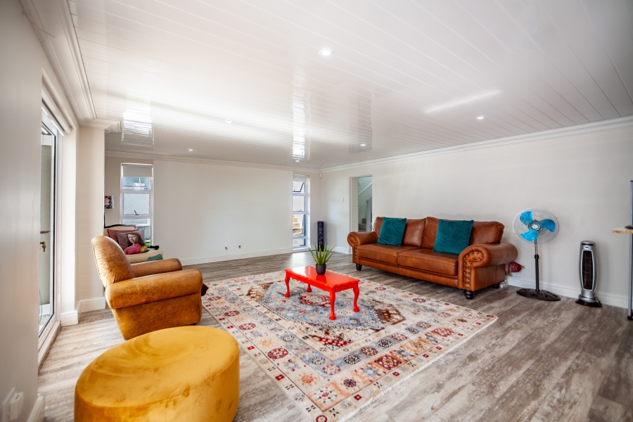 5 Bedroom Property for Sale in Milnerton Central Western Cape